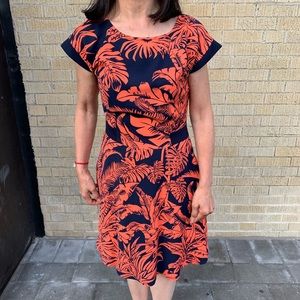 G2000 topical dress.